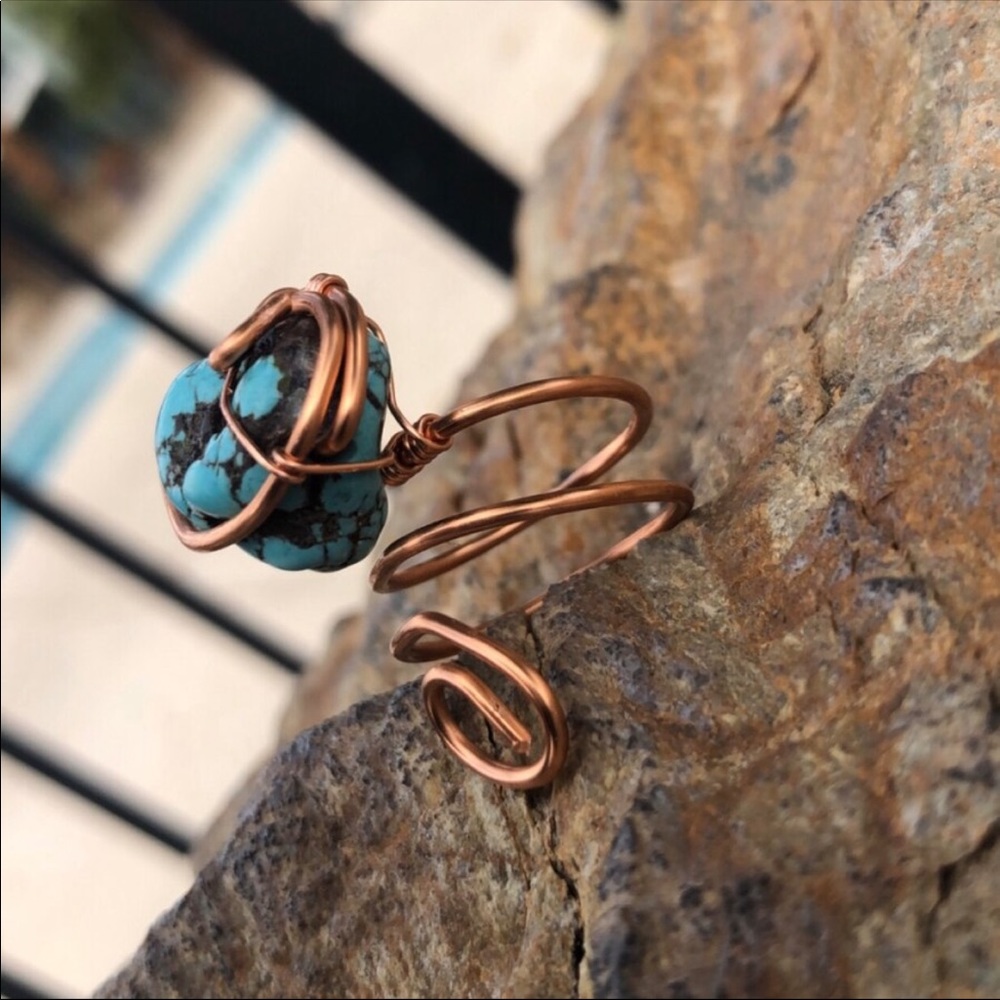 Adjustable Turquoise Howlite Ring - Picture 3 of 6